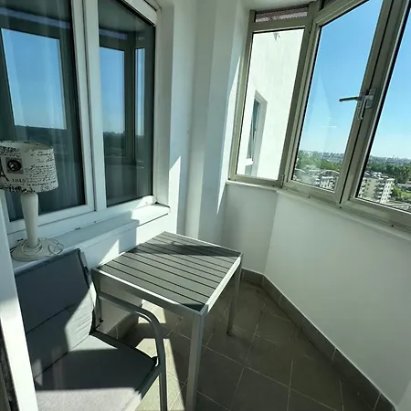 2 Pokojowe Mieszkanie, Metro M2, Swietny Widok, Zachody