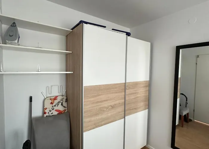 2 Pokojowe Mieszkanie, Metro M2, Swietny Widok, Zachody * Varsó