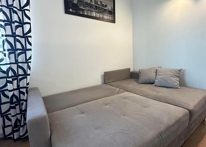 2 Pokojowe Mieszkanie, Metro M2, Swietny Widok, Zachody