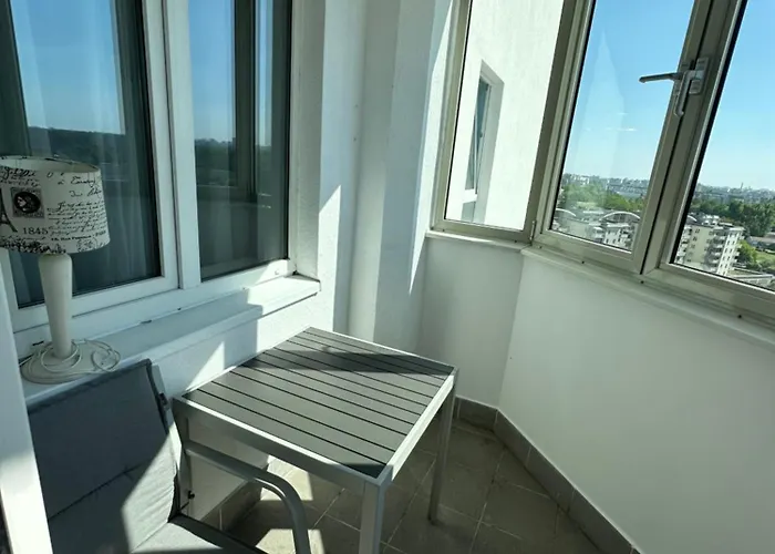 2 Pokojowe Mieszkanie, Metro M2, Swietny Widok, Zachody