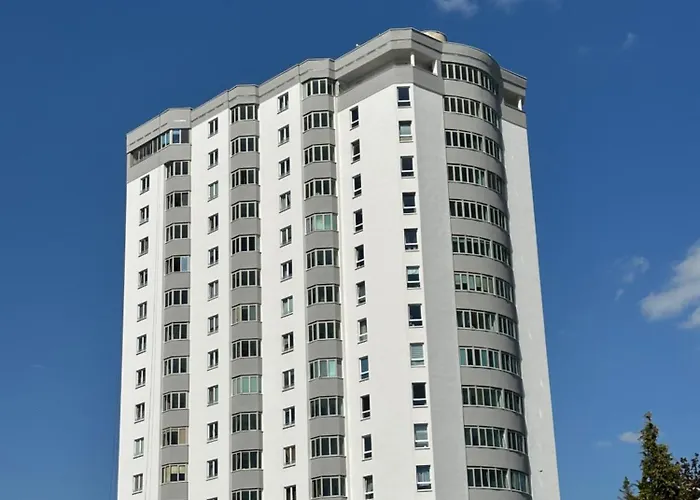 2 Pokojowe Mieszkanie, Metro M2, Swietny Widok, Zachody