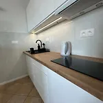 Appartement 2 Pokojowe Mieszkanie, Metro M2, Swietny Widok, Zachody *